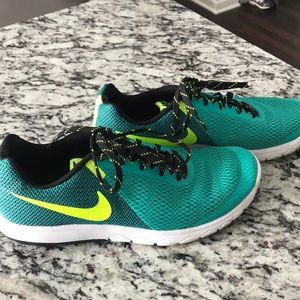 Nike Flex Experience RN 5